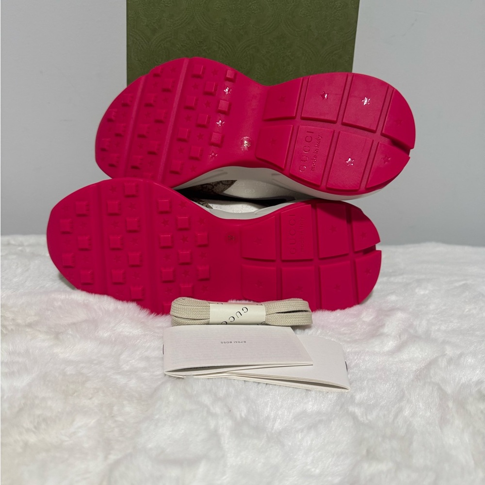 Gucci Women's Pink and Navy Rhyton Sneakers - Picture 4 of 5